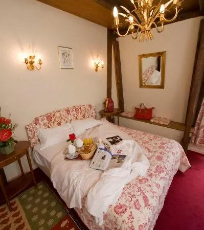 Hotel Golf Chateau De Salles 3*